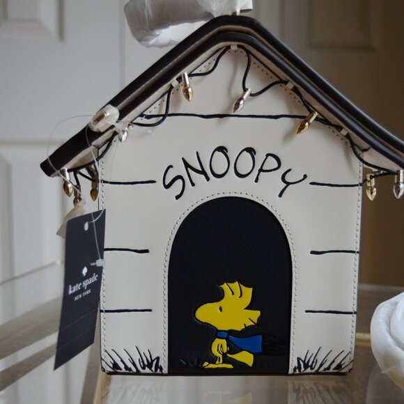 Kate Spade Peanuts X KSNY Snoopy 3D Dog House Crossbody KM630 - Picture 3 of 13